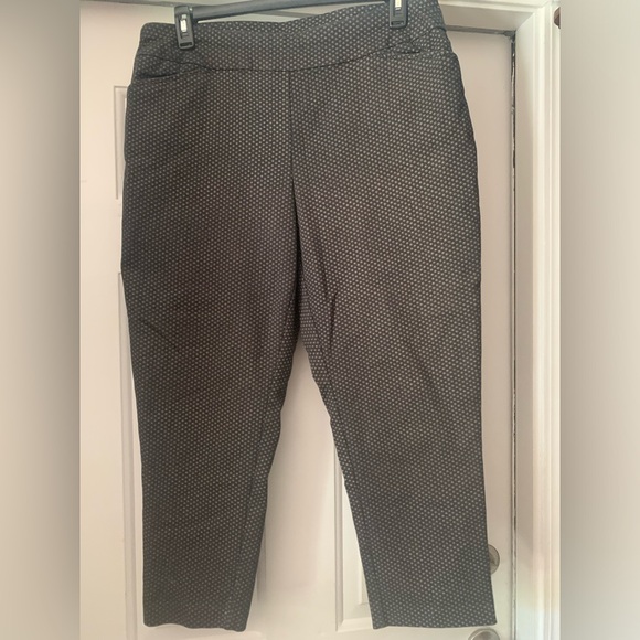 croft & barrow Pants - Croft & Borrow women’s cropped size 16W pants
